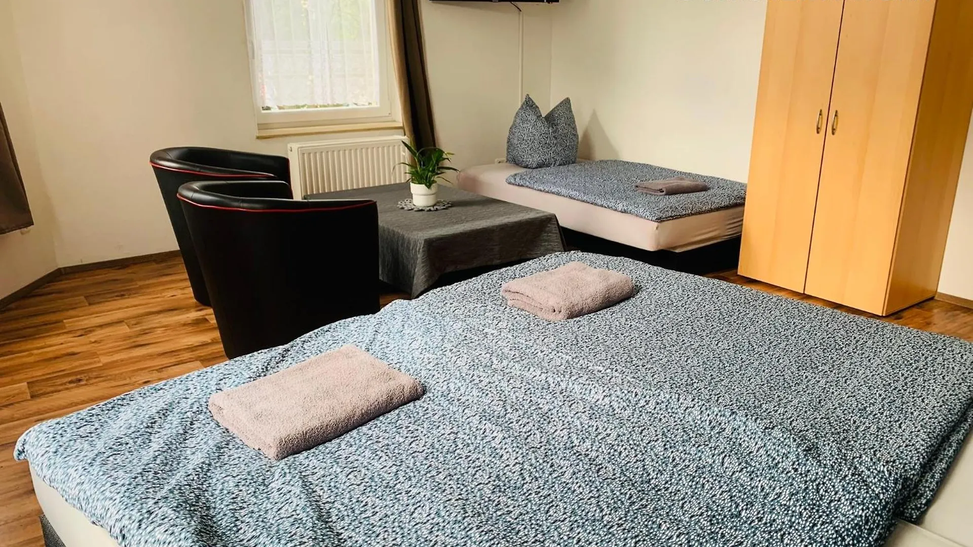 Pension Kellei 71 Дрезден Гостевой дом